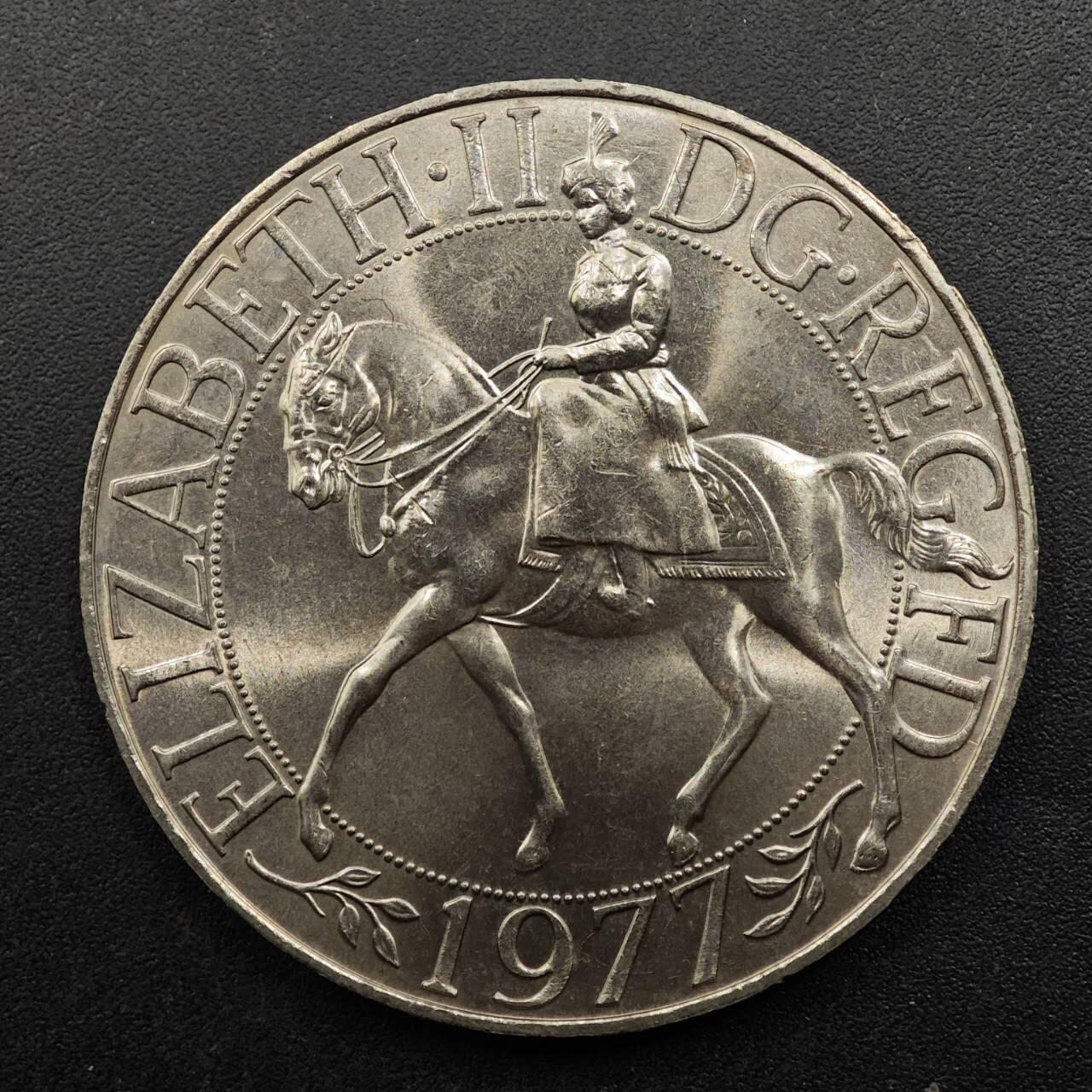 【淘币小摊】实时拍第八百九十三拍   散币场    每周一统一发货 英国1977年女王登基银禧克朗纪念币