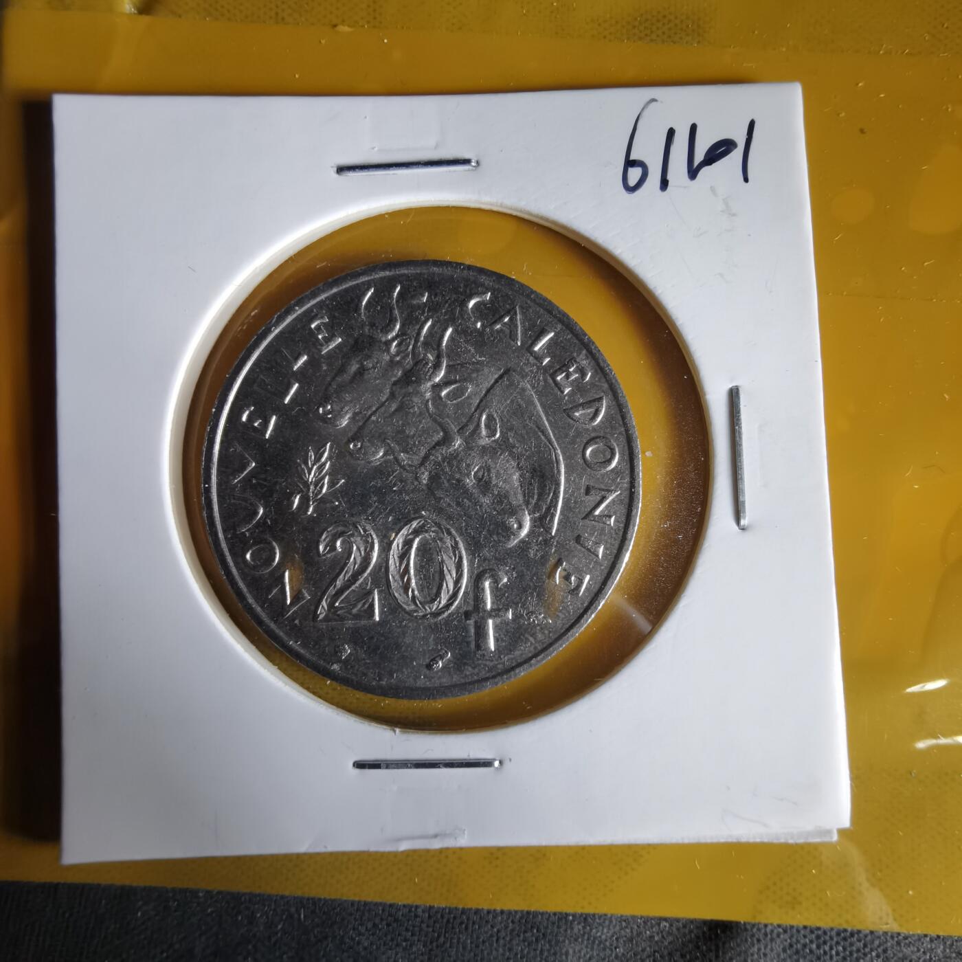 沼泽如烟--第1061场 法属新喀里多尼亚1992年20法郎