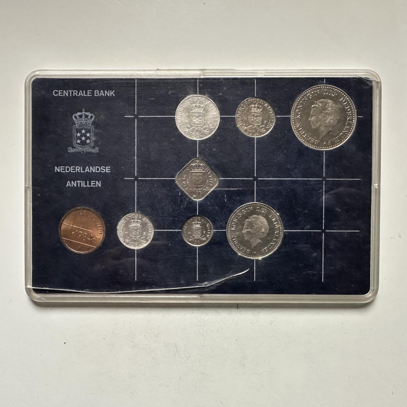 🌹外币初藏🌹🐯2026年第44场   每周二四六晚8️⃣点  世界硬币 荷属安的列斯1984年套币 原厂包装