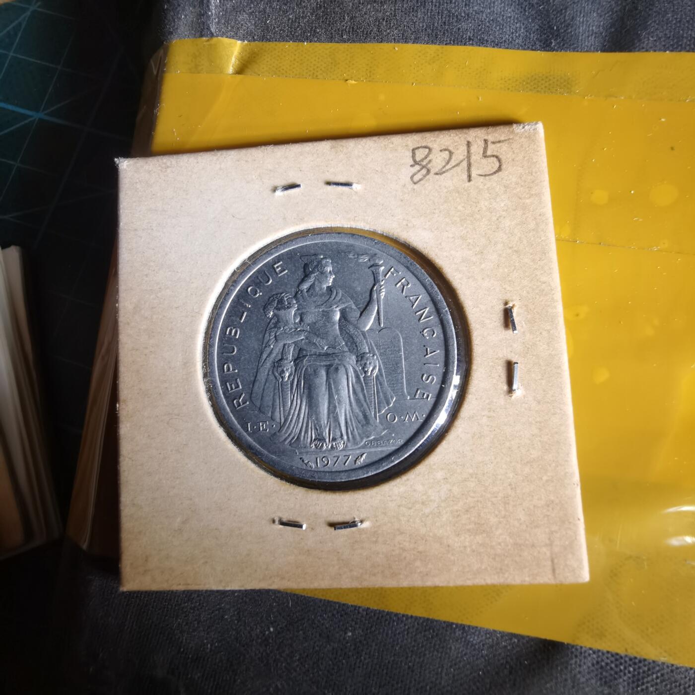 沼泽如烟--第1061场 法属新喀里多尼亚1977年2法郎