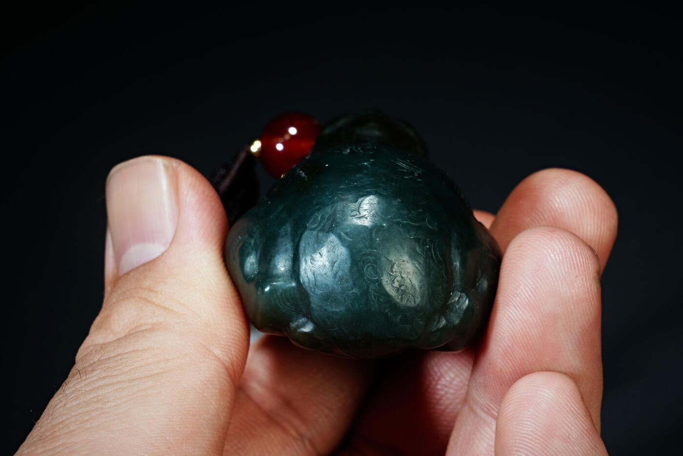 上海都达杂项专场八十一【全场包邮】  天然和田玉青玉精雕《貔貅》手把件