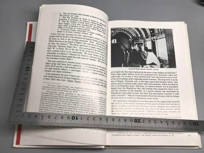 小驴勋章奖章收藏4月18日周六晚六点拍卖（珍爱和平，收藏战争，铭记历史，勿忘国耻，忠党爱国。有偿代拍，送拍规则在简介最后，参拍须阅读规则后再参拍，关系到运费包装发货时效真假辨别等关键信息，拍卖时不再发原图，看大图店主微信码在拍卖店铺介绍里或者找我要） 《秃鹫军团》书一本