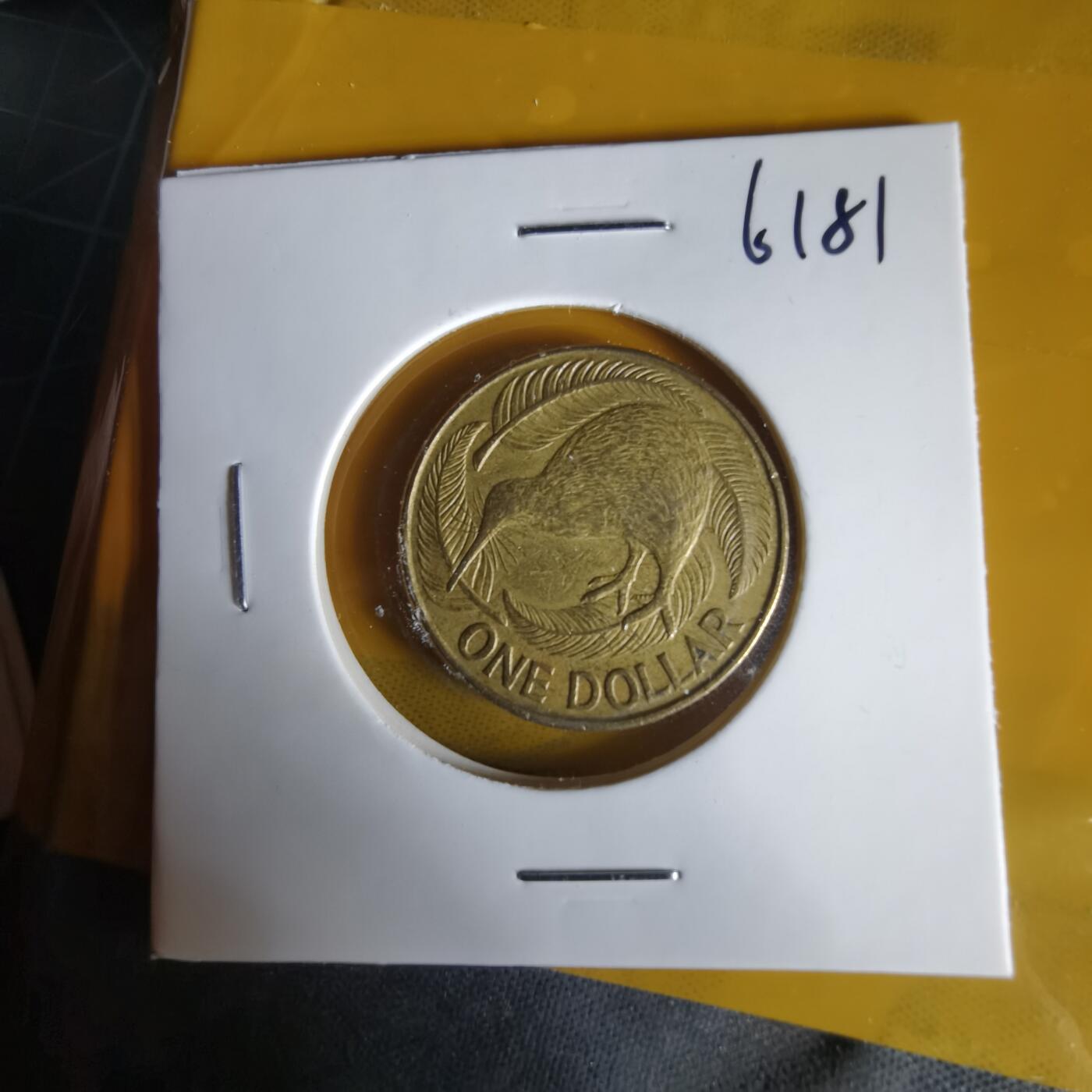 沼泽如烟--第1061场 新西兰1990年一元