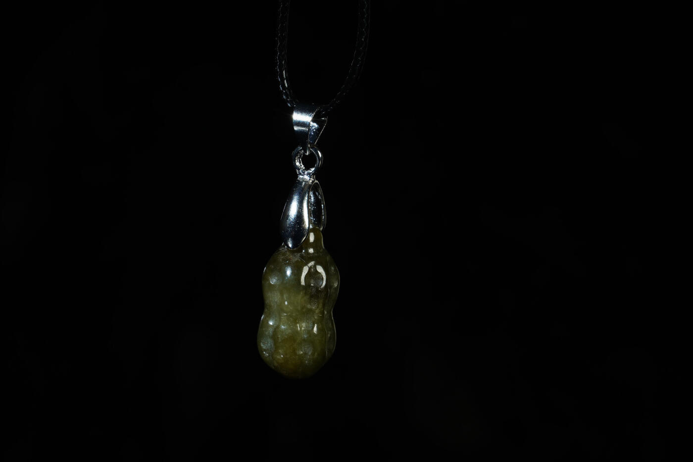 上海都达杂项专场八十一【全场包邮】  天然翡翠花生挂件97-67