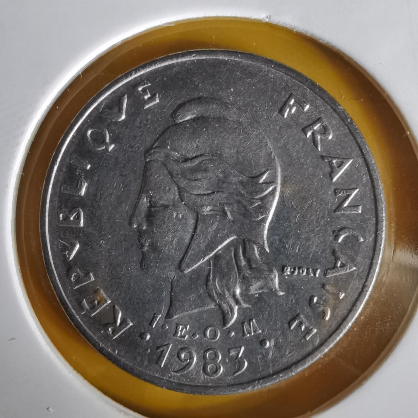 沼泽如烟--第1061场 法属新喀里多尼亚1983年10法郎