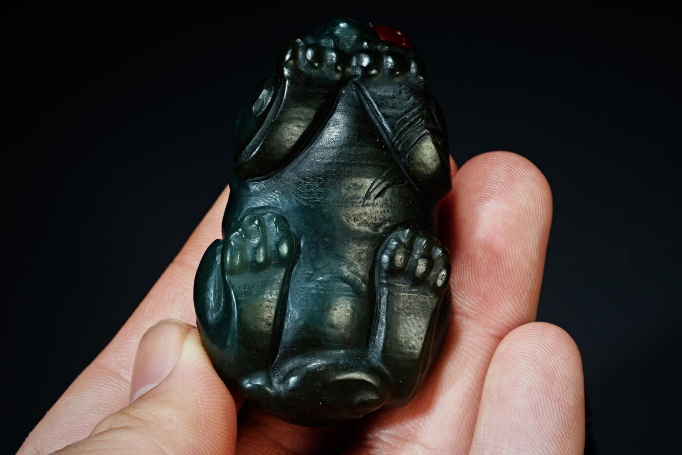 上海都达杂项专场八十一【全场包邮】  天然和田玉青玉精雕《貔貅》手把件