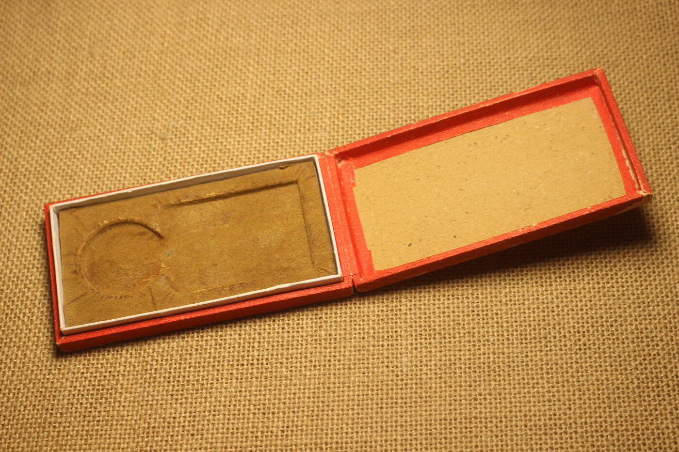 2026.4.21杂货小拍卖 国境事变从军纪章，胖鸽子版本，近库存品相，纸盒略有痕迹