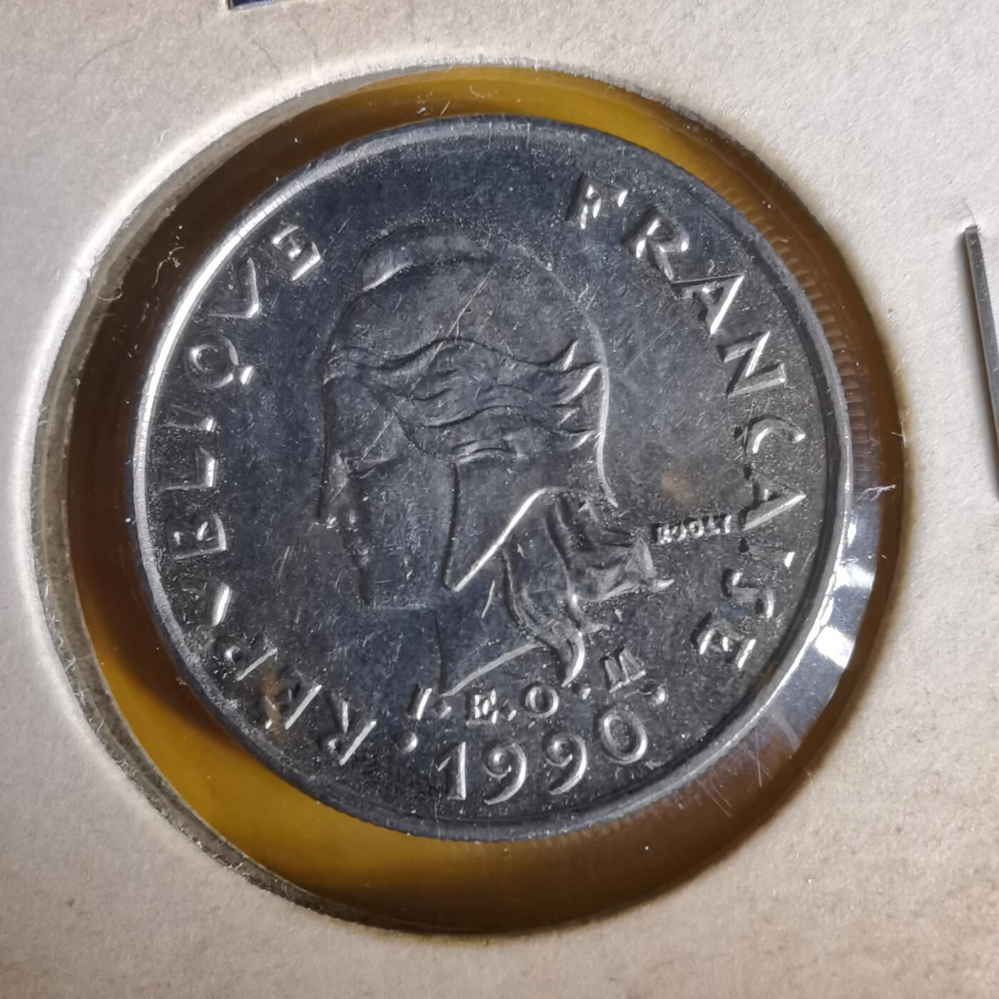 沼泽如烟--第1061场 法属新喀里多尼亚1990年10法郎