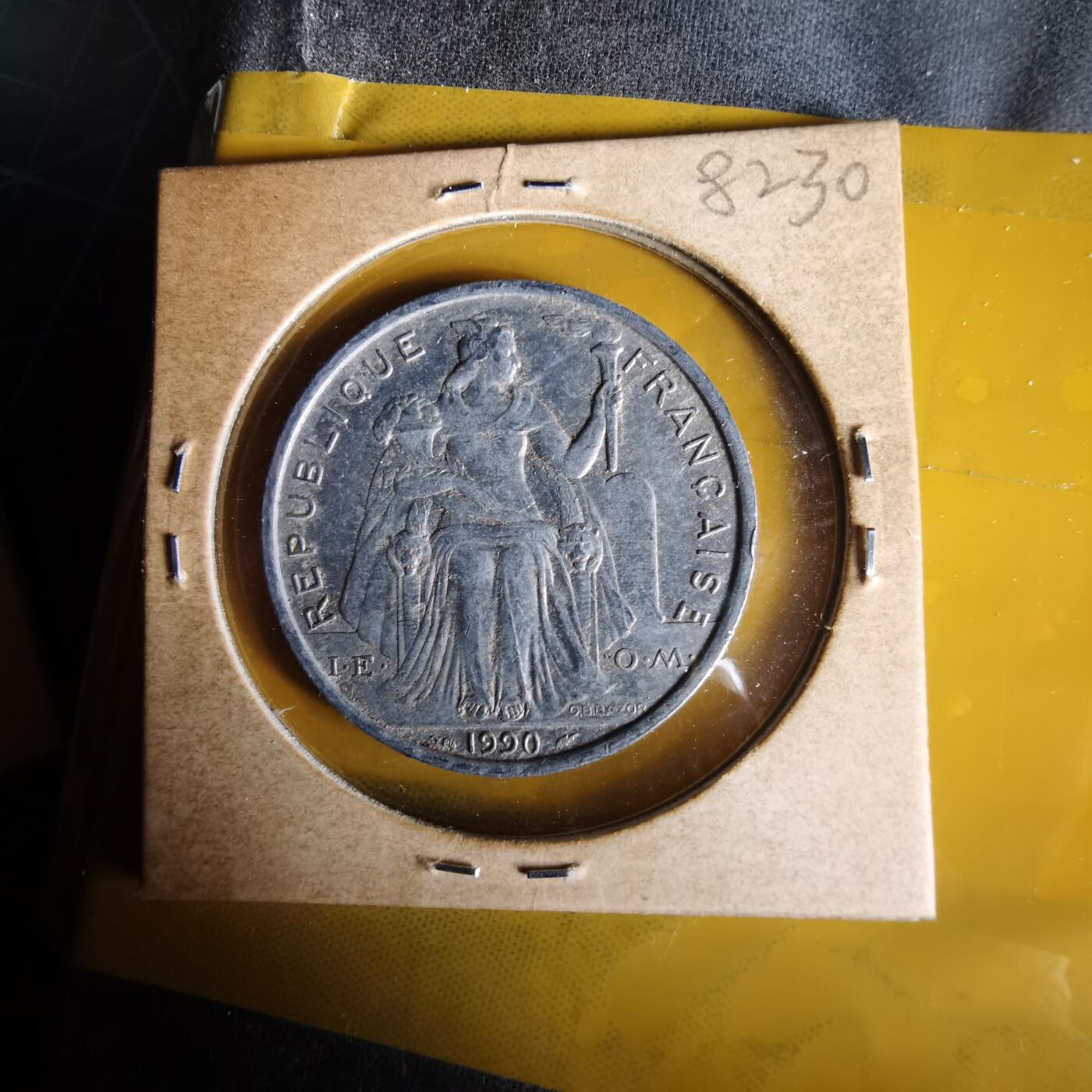 沼泽如烟--第1061场 法属新喀里多尼亚1990年5法郎