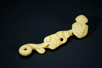 上海都达杂项专场102【全场包邮】  紫砂段泥灵芝如意把件97-212