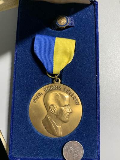 远东徽章小铺4月19日周日晚上9点结束 - 扶轮社纪念章