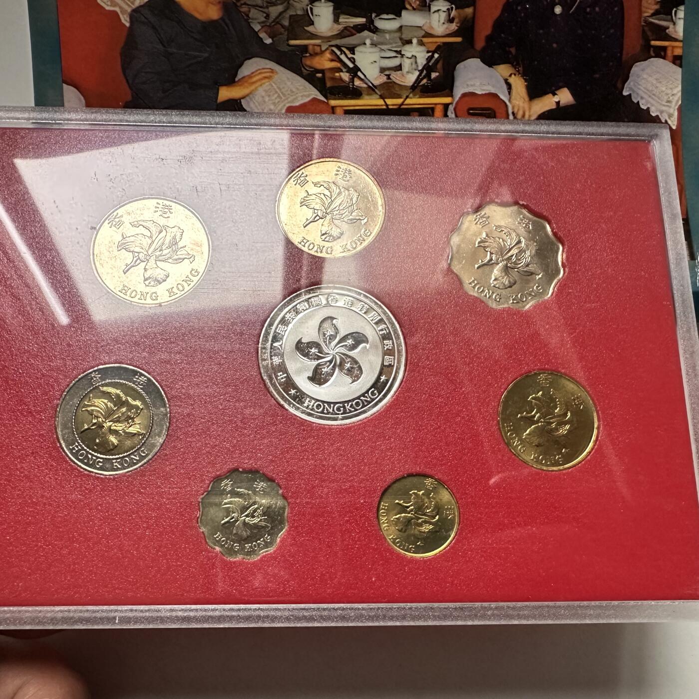 🌹外币初藏🌹🐯2026年第44场   每周二四六晚8️⃣点  世界硬币 香港回归紫荆花套币 c