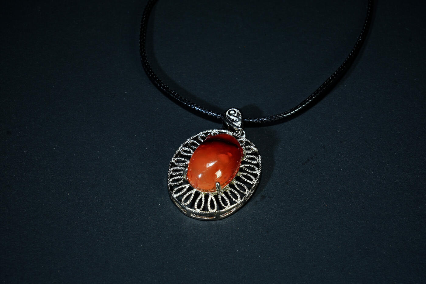 上海都达杂项专场八十一【全场包邮】  天然红玛瑙蛋面吊坠挂件97-269