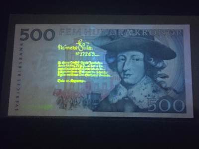 2026四月第三期，总第224期 瑞典1985年500克朗UNC微潮，卡尔十一世国王和数学家波尔赫姆，稀有的发行首年份蓝色版本，和后期常见的红色版本做区分，也就是瑞典经典品种之一的“蓝卡尔”