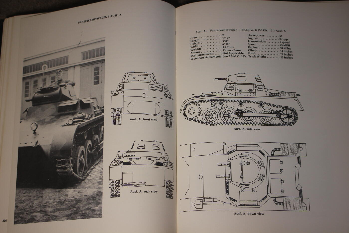 2026.4.21杂货小拍卖 《装甲兵团》，全书335页，详细介绍了德三装甲兵的历史沿革和制服、装备、标识等，书本整体保存完好
