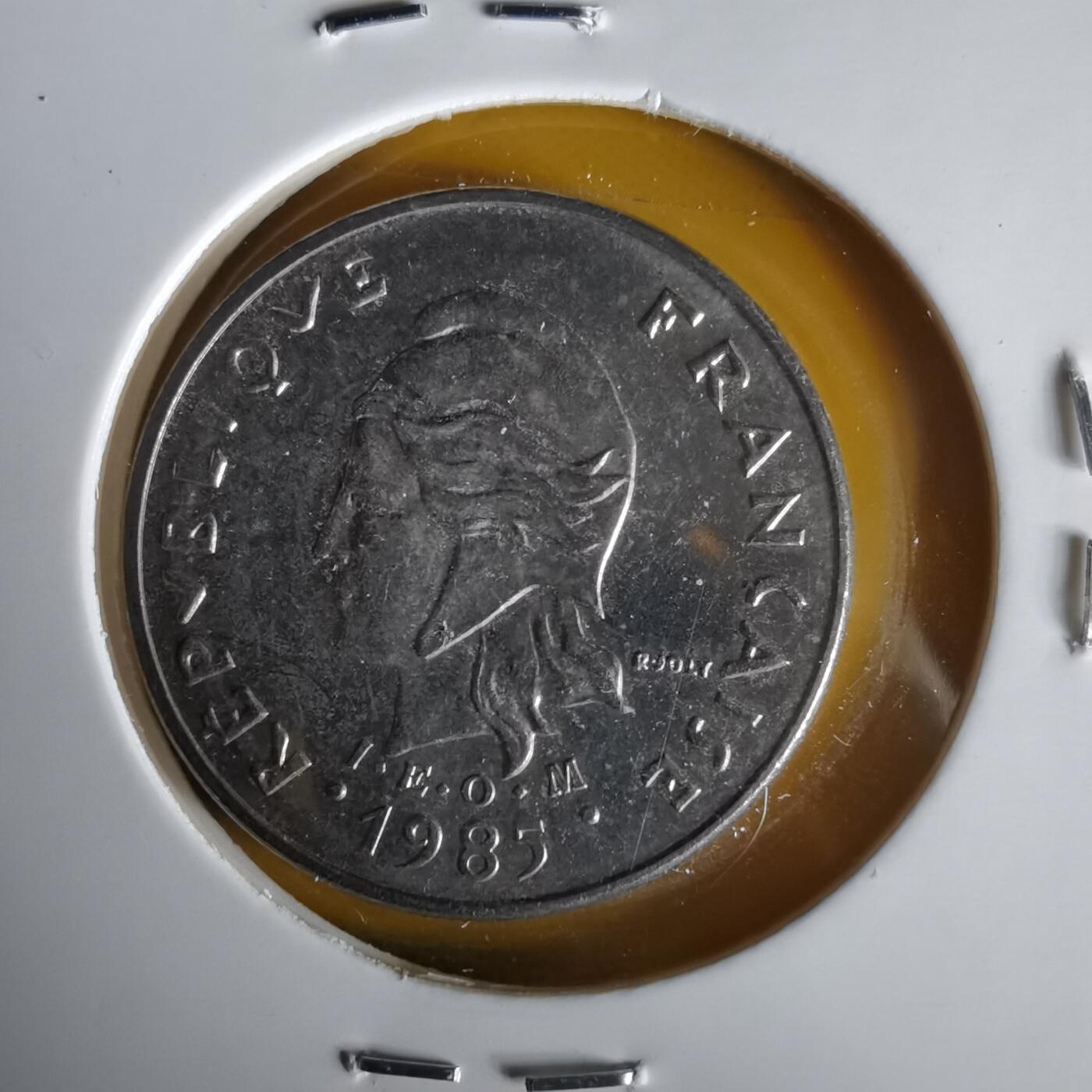 沼泽如烟--第1061场 法属波利尼西亚1985年10法郎