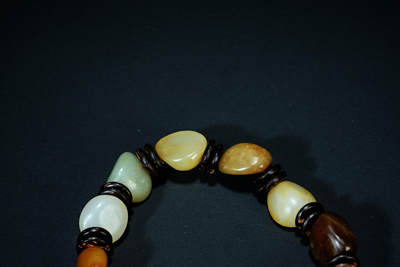 上海都达杂项专场103【全场包邮】  天然和田玉籽料手串97-35