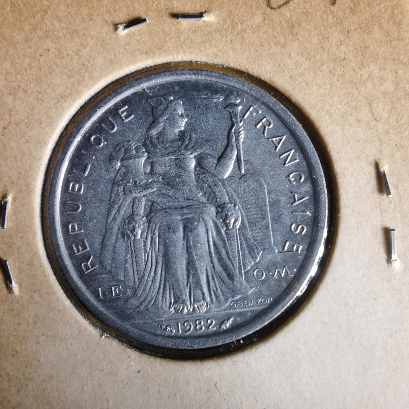 沼泽如烟--第1061场 法属新喀里多尼亚1986年2法郎