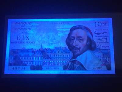 2026四月第三期，总第224期 法国1962年10新法郎AUNC有针孔 和旧1000法郎设计相同 红衣主教黎塞留