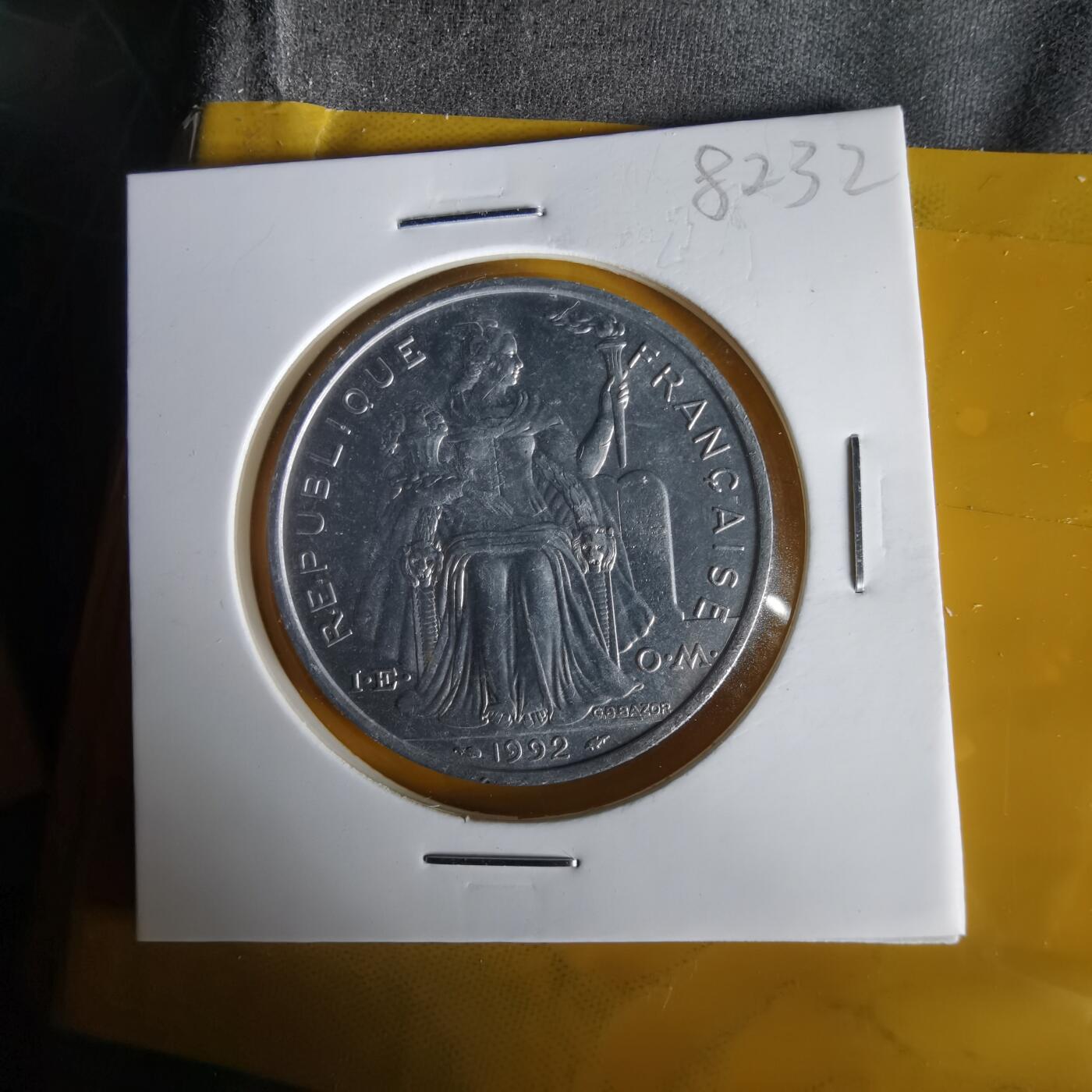 沼泽如烟--第1061场 法属新喀里多尼亚1992年5法郎