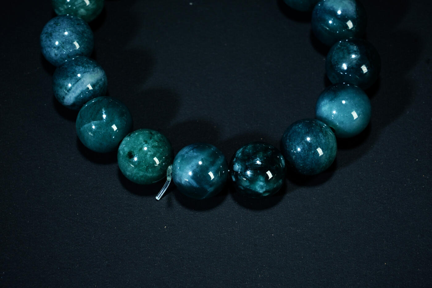 上海都达杂项专场八十一【全场包邮】  天然蓝水翡翠（A货）1.2圆珠手串 附鉴定证书97-53