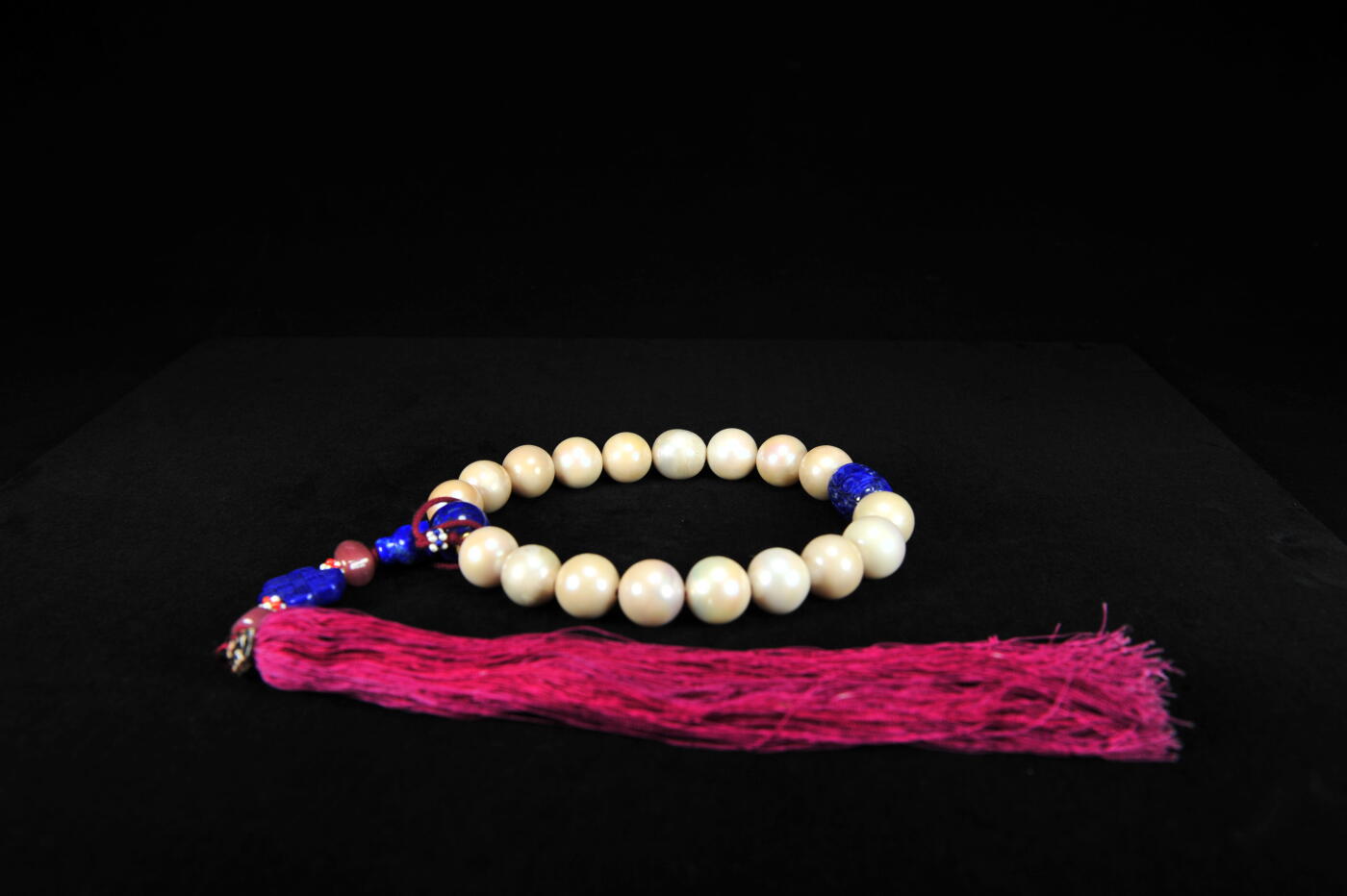 碧月说宝.雪域莲花开（二） 清代 东珠十八子手持