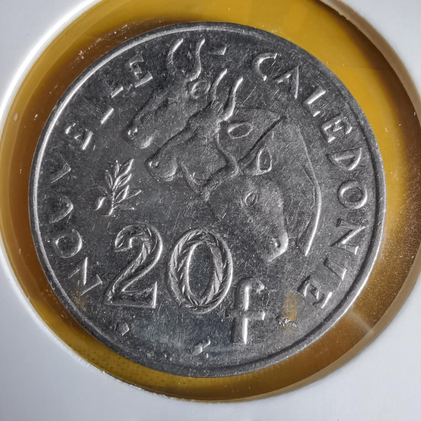 沼泽如烟--第1061场 法属新喀里多尼亚1990年20法郎