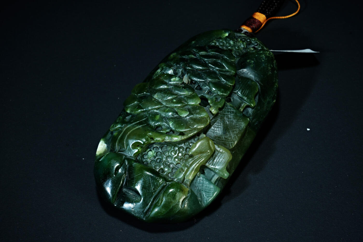 上海都达杂项专场八十一【全场包邮】  天然和田玉青玉精雕《闲下悠然》手把件97-37