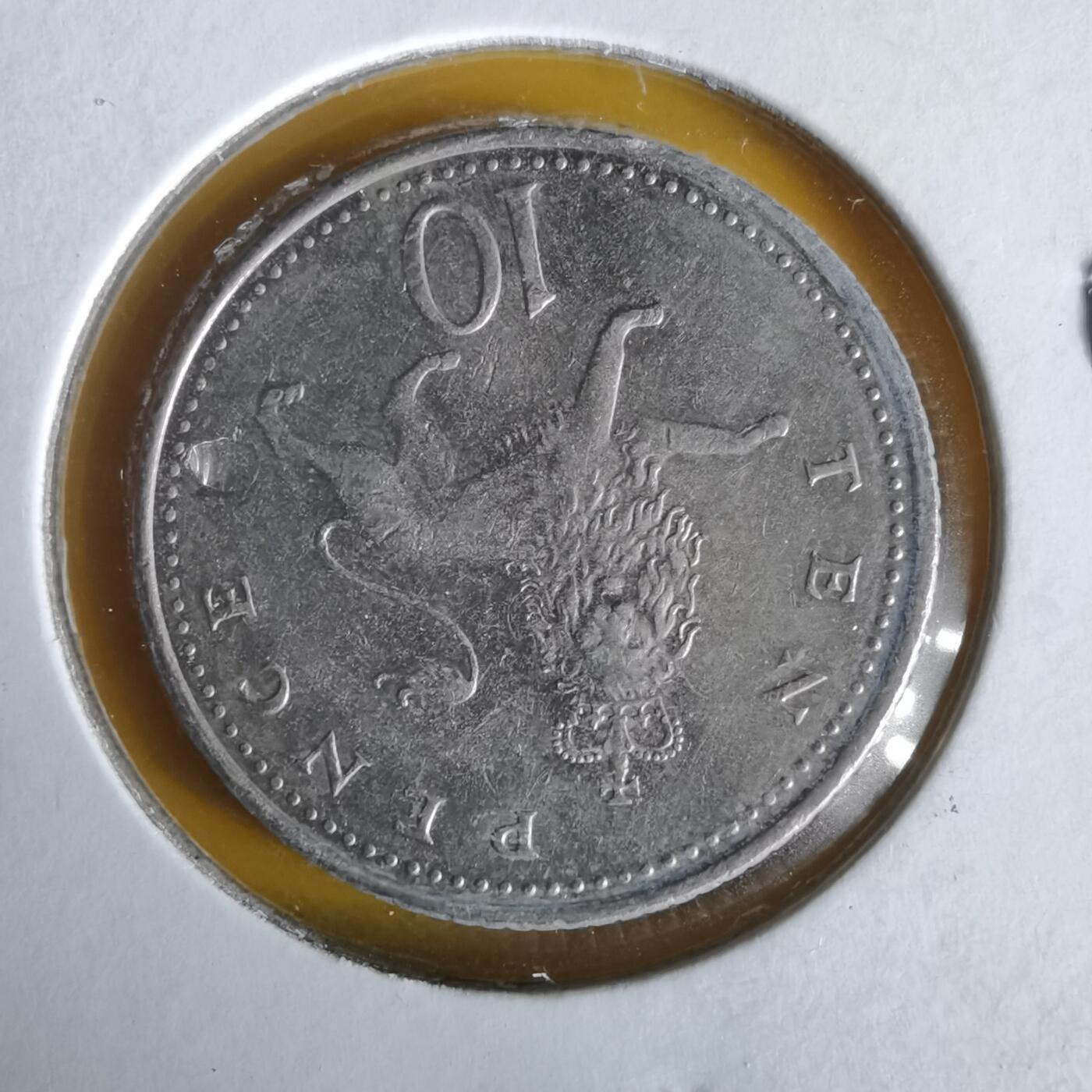 沼泽如烟--第1061场 英国2000年10便士