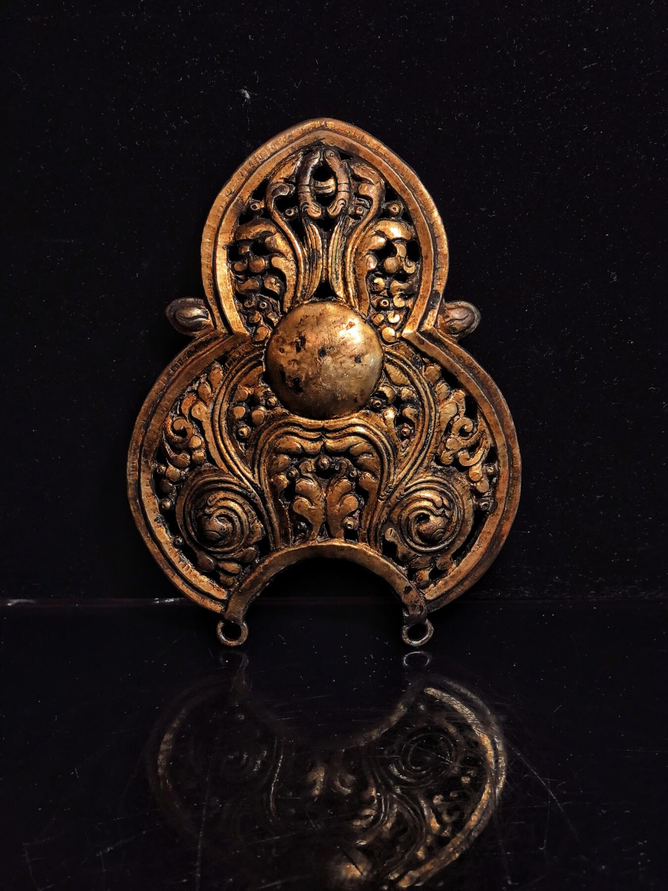 碧月说宝.雪域莲花开（二） 清代 铜鎏金镂空缠枝莲纹宝冠饰片