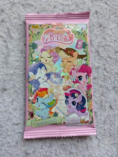 【随心含颖卡拍58期】卡游/集卡社/卡卡沃 抽卡机专场拍卖【无佣金】 卡游 小马宝莉 友谊绘影 比较豪华立牌一个