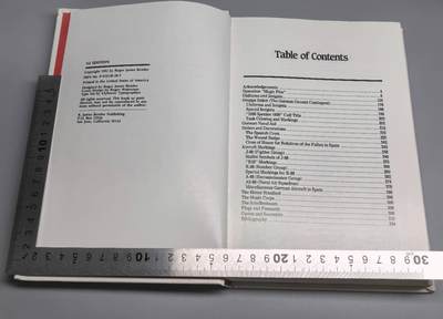 小驴勋章奖章收藏4月18日周六晚六点拍卖（珍爱和平，收藏战争，铭记历史，勿忘国耻，忠党爱国。有偿代拍，送拍规则在简介最后，参拍须阅读规则后再参拍，关系到运费包装发货时效真假辨别等关键信息，拍卖时不再发原图，看大图店主微信码在拍卖店铺介绍里或者找我要） 《秃鹫军团》书一本