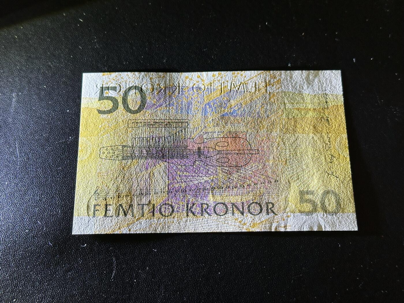 《外钞收藏家》第六百二十八期（精品百拍场）（长期征集拍品、欢迎藏友们联系合作） 瑞典50克朗 夜莺 全新UNC 初版