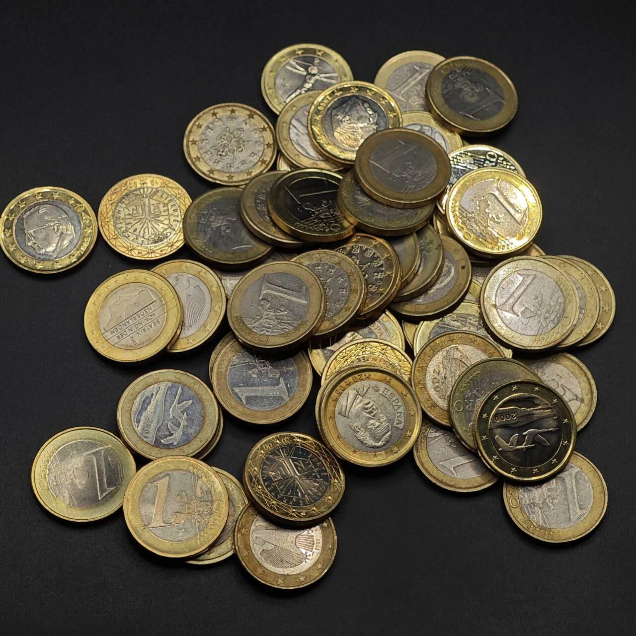 【淘币小摊】实时拍第八百九十三拍   散币场    每周一统一发货 1欧元56枚