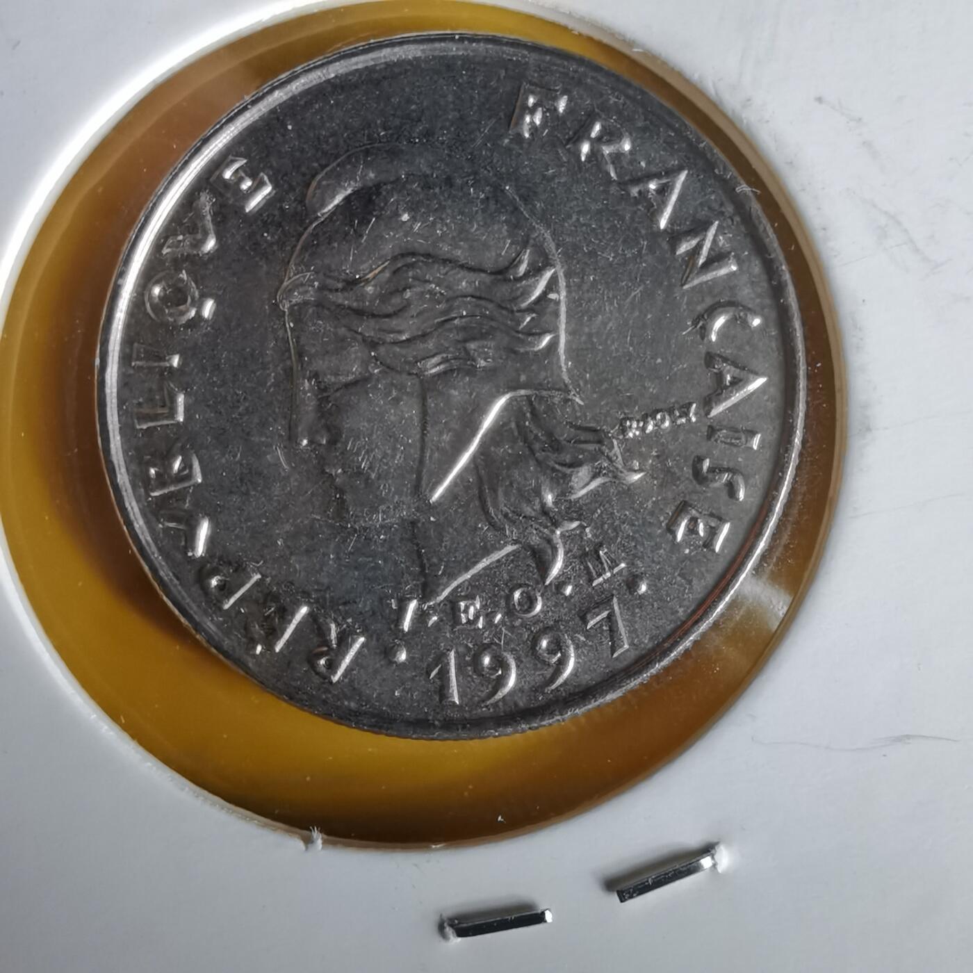 沼泽如烟--第1061场 法属新喀里多尼亚1997年10法郎