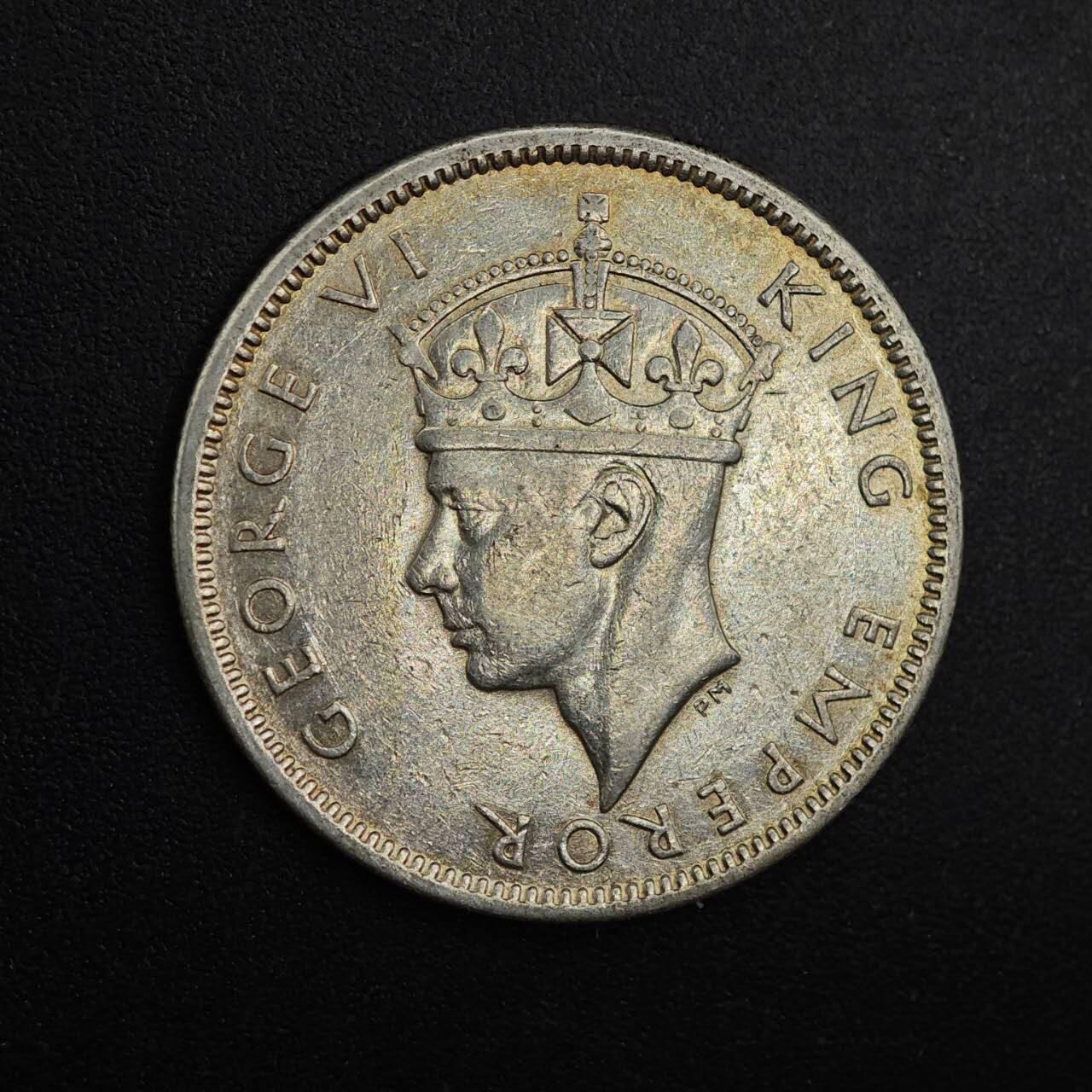 【淘币小摊】实时拍第八百九十三拍   散币场    每周一统一发货 斐济1942年乔治六世一先令银币