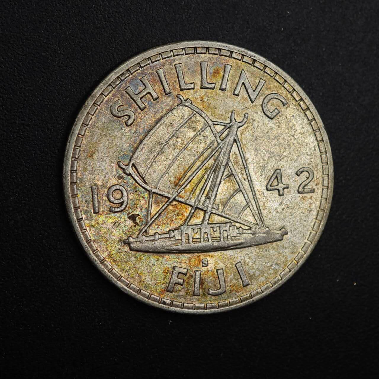 【淘币小摊】实时拍第八百九十三拍   散币场    每周一统一发货 斐济1942年乔治六世一先令银币