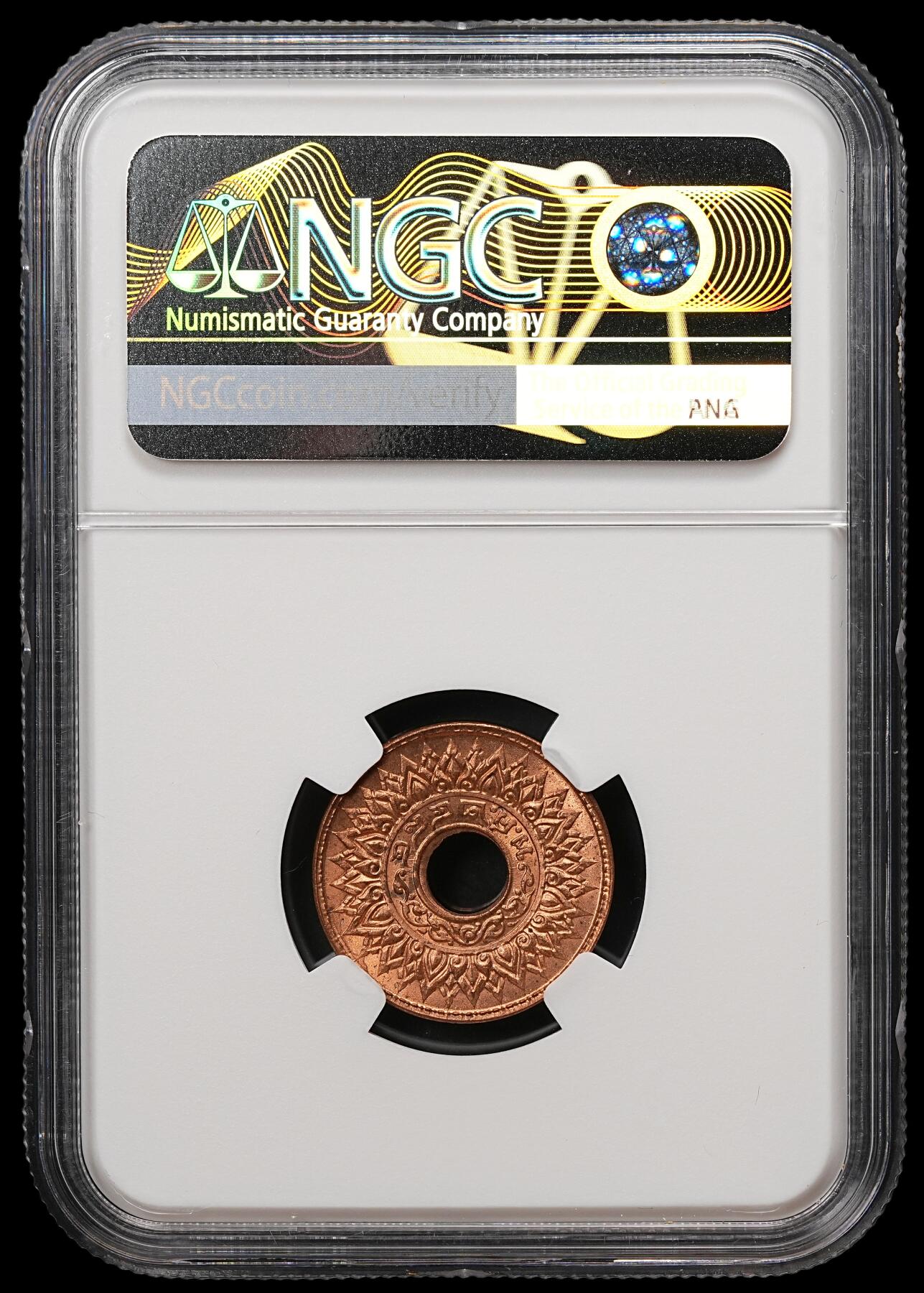 修遠堂世界钱币第112期 NGC MS66RD 1941年泰国1萨当铜币 高分满铜光 