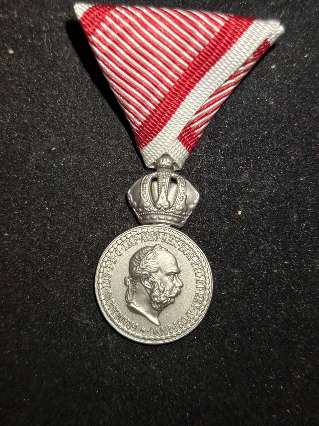 凯旋世界勋赏（第23期）（欢迎送拍）（对拍品有疑问请询问客服，不接受到手刀，出价默认拍品品相。请认真阅读拍卖规则！出价默认已认可！）（收到货请录制开箱视频，无视频概不处理问题。） 。