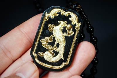 上海都达杂项专场102【全场包邮】  和田玉足金凤舞挂件