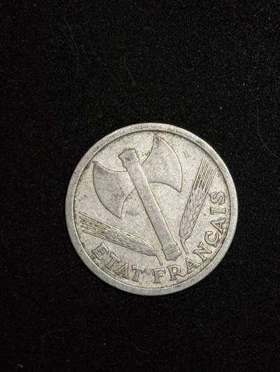 凯旋世界勋赏（第23期）（欢迎送拍）（对拍品有疑问请询问客服，不接受到手刀，出价默认拍品品相。请认真阅读拍卖规则！出价默认已认可！）（收到货请录制开箱视频，无视频概不处理问题。） - 维希法国2硬币