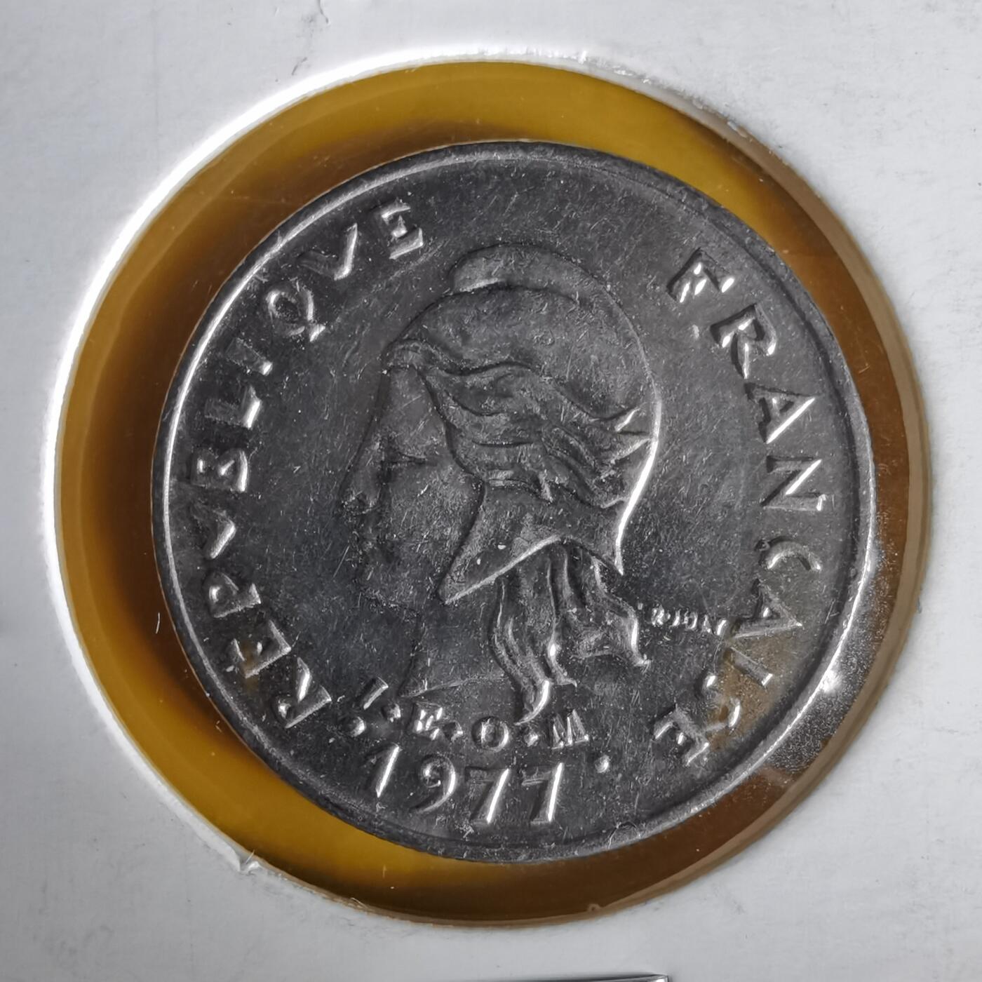 沼泽如烟--第1061场 法属新喀里多尼亚1977年10法郎