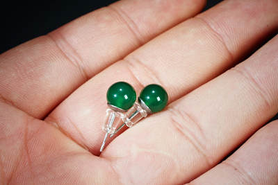 上海都达杂项专场102【全场包邮】  天然绿玛瑙圆珠耳环 一对97-204