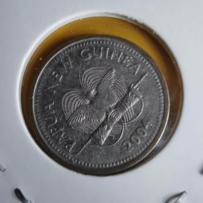 沼泽如烟--第1060场 - 巴布亚新几内亚2004年10托伊