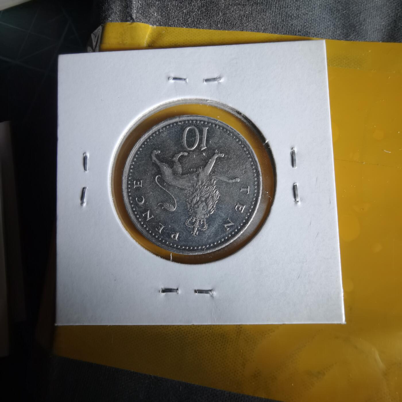 沼泽如烟--第1061场 英国2002年10便士