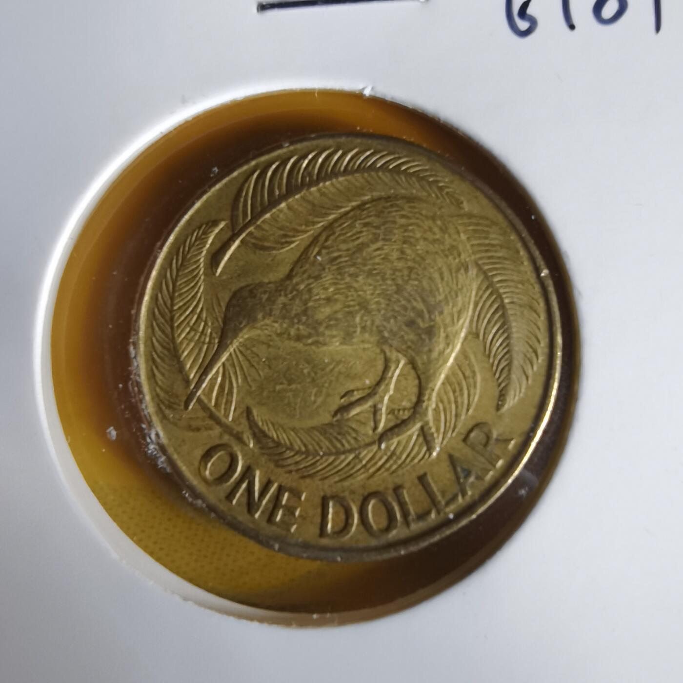 沼泽如烟--第1061场 新西兰1990年一元