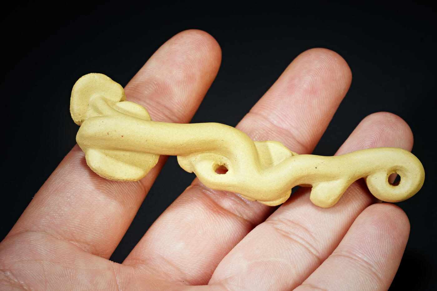 上海都达杂项专场八十一【全场包邮】  紫砂段泥灵芝如意把件97-212