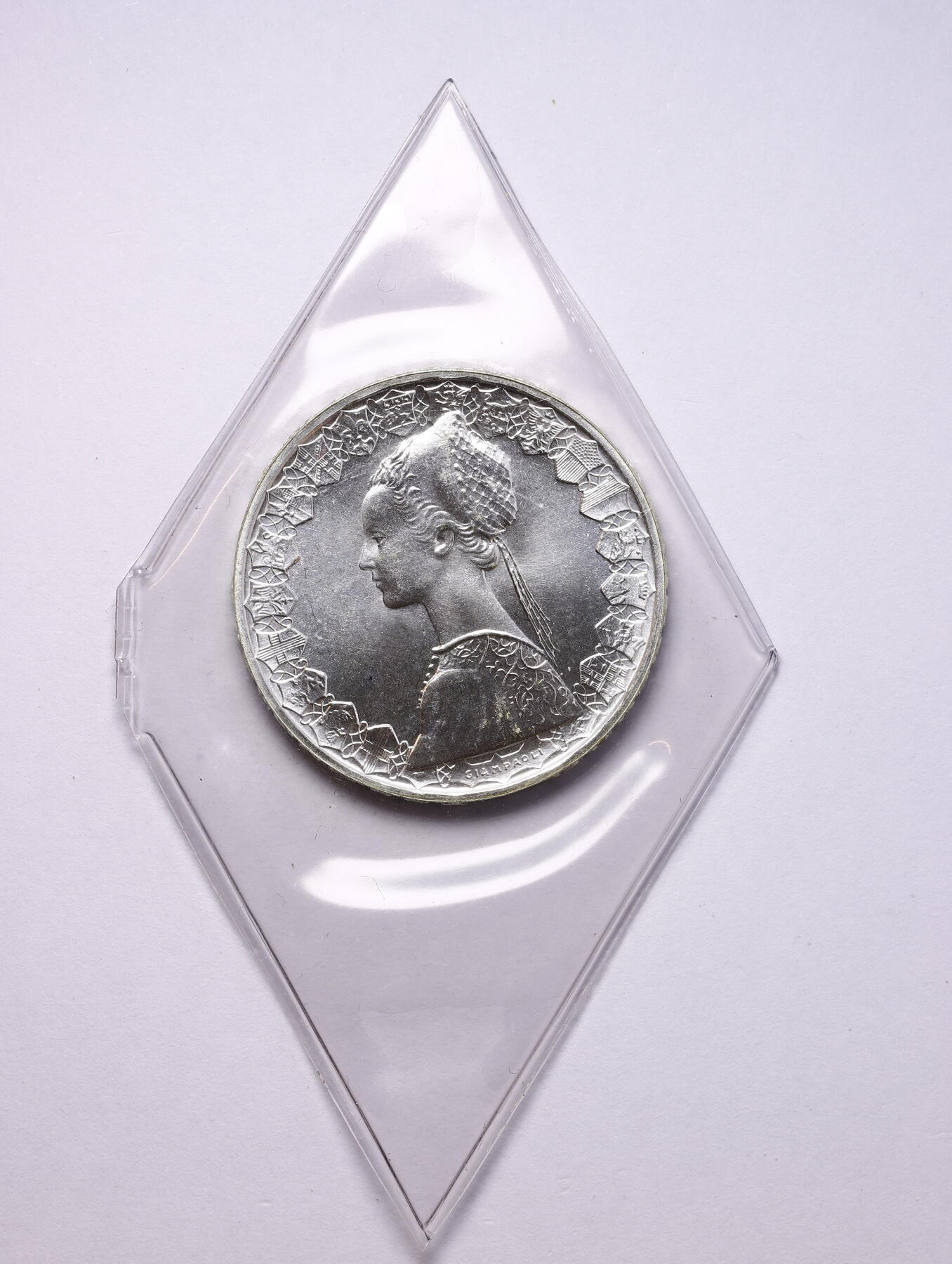 观钱 近现代机制币拍卖No.009（全场顺丰包邮，不区分偏远地区）  意大利 “少女与帆船” 500 里拉银币，原封未拆封