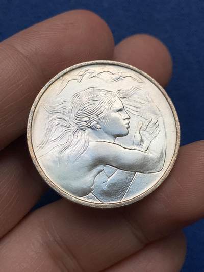 《竞宝斋》第481场 周日，周一 2场连拍 （全场包邮）20级店铺 欢迎送拍 - 圣马力诺1979年1000里拉欧罗巴主题银币，品相极好，袖珍国收藏佳品