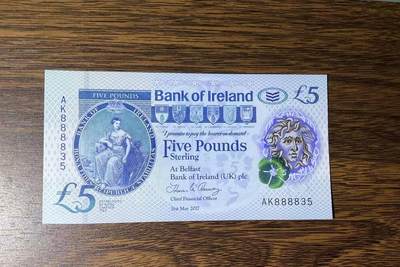 【礼羽收藏】🌏世界钱币拍卖第133期 - 北爱尔兰北方银行17年5英镑塑料钞，绝品，通天号全同8刀内拆出狮子8888头数三靓号无47靓号